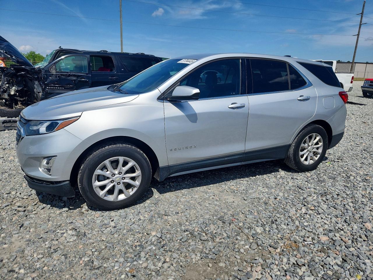 Salvage Chevrolet Equinox Image