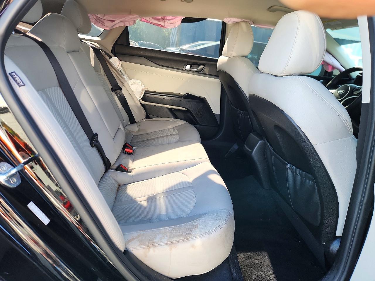 Kia K5 Lxs
