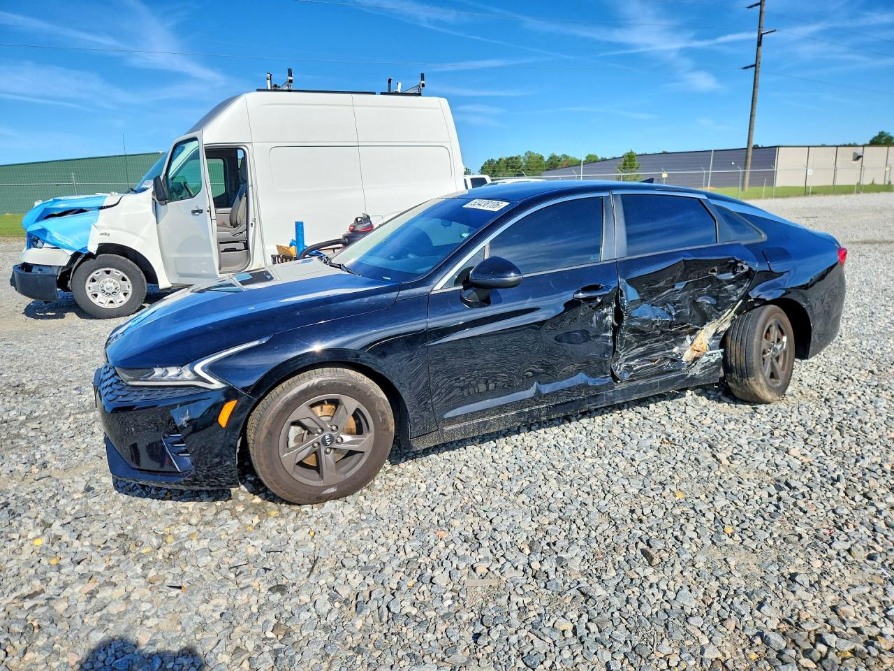 Salvage Kia K5 Image