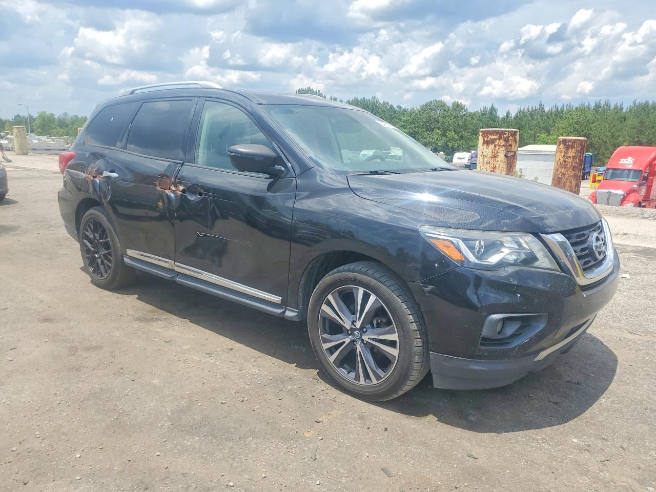 Nissan Pathfinder Platinum