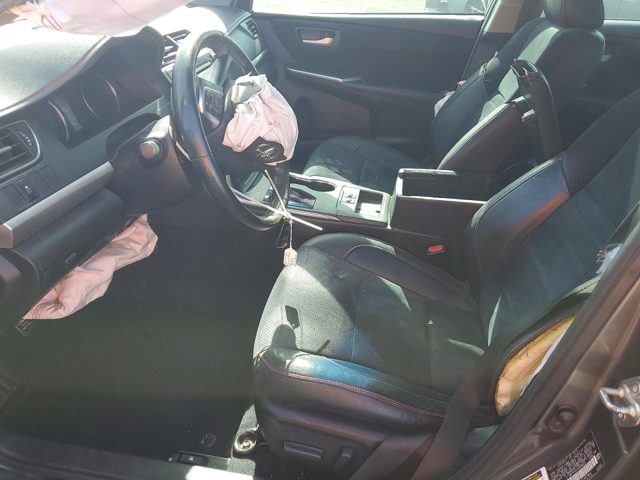 Toyota Camry Xse