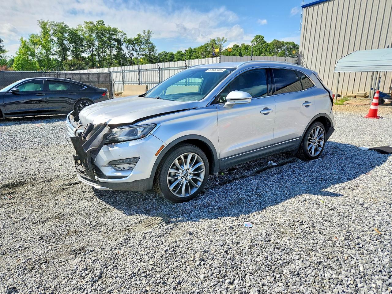 Salvage Lincoln MKC Image