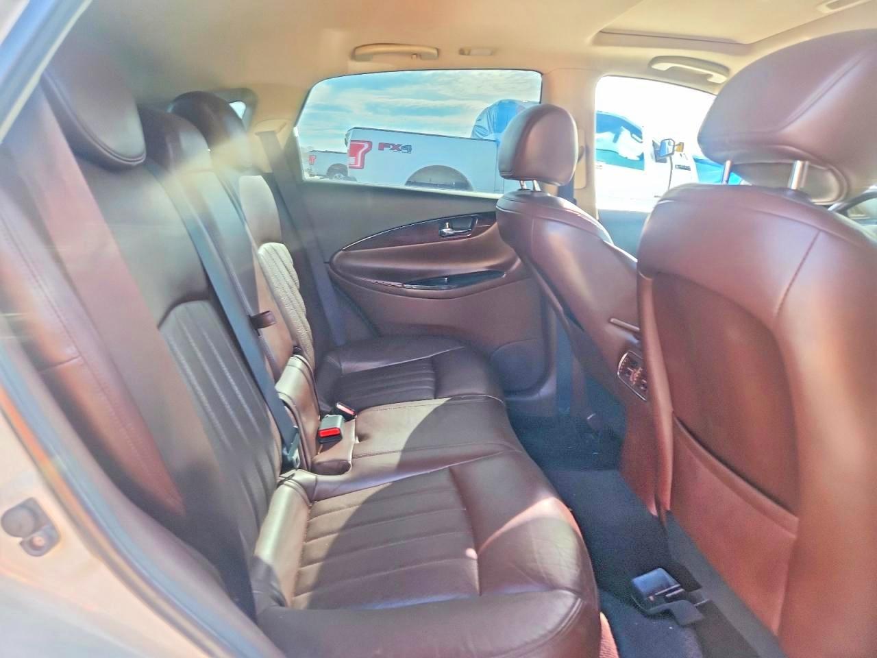 INFINITI Qx Base