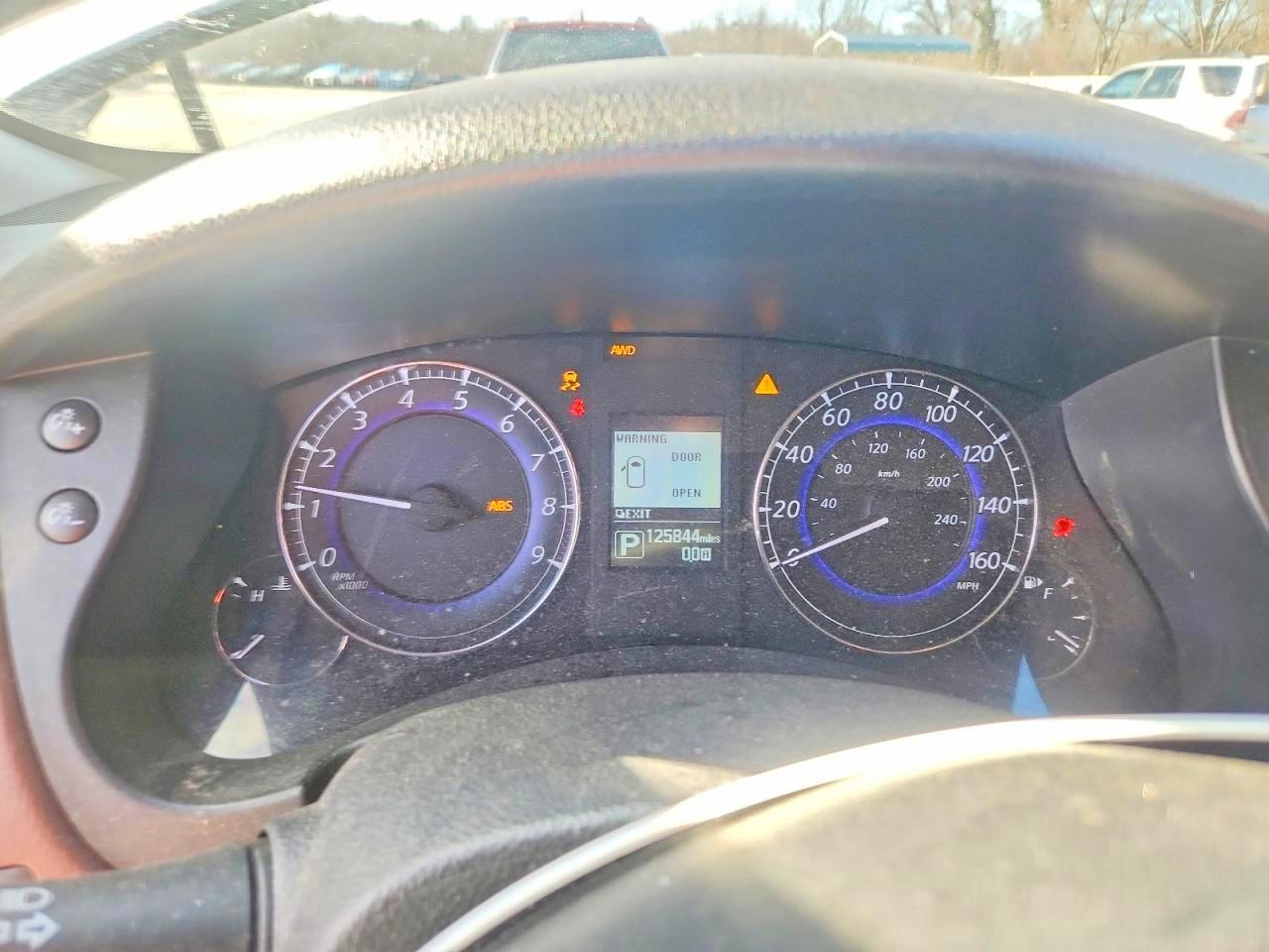 INFINITI Qx Base