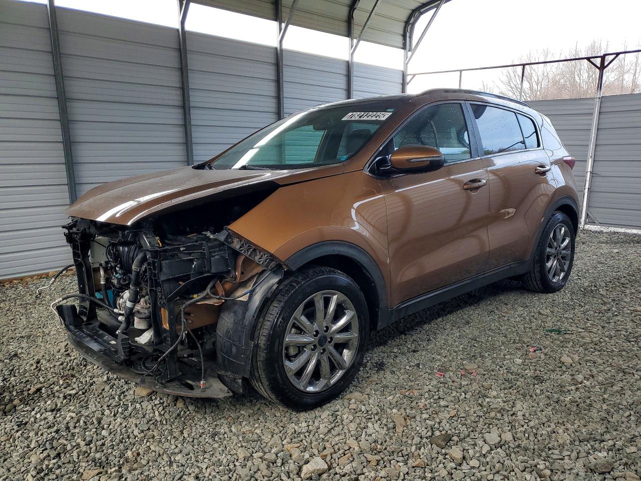 Salvage Kia Sportage Image