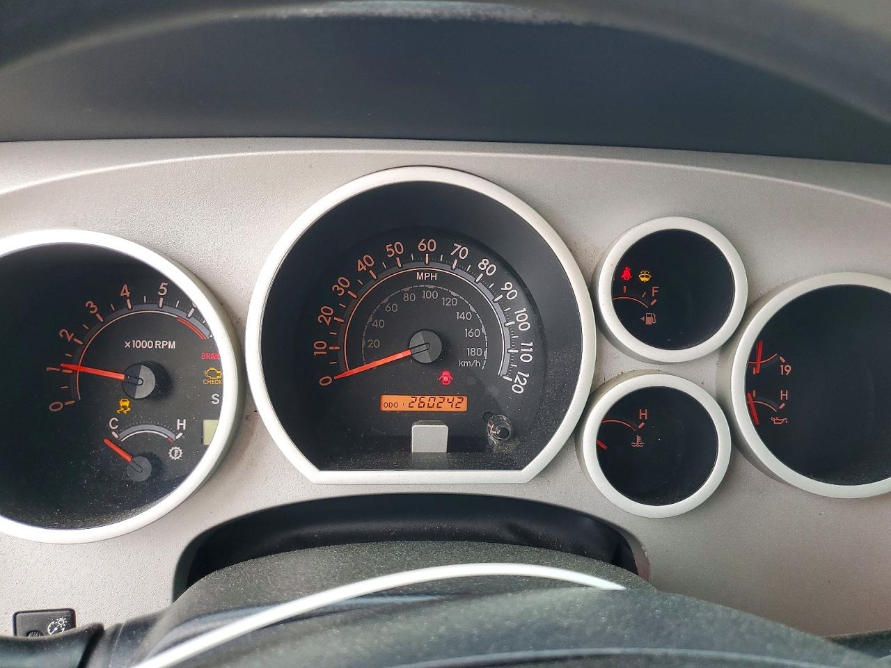 Toyota Tundra Double Cab Sr5