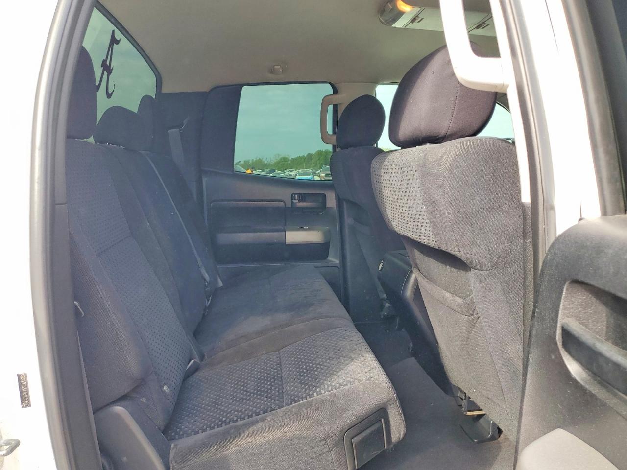 Toyota Tundra Double Cab Sr5
