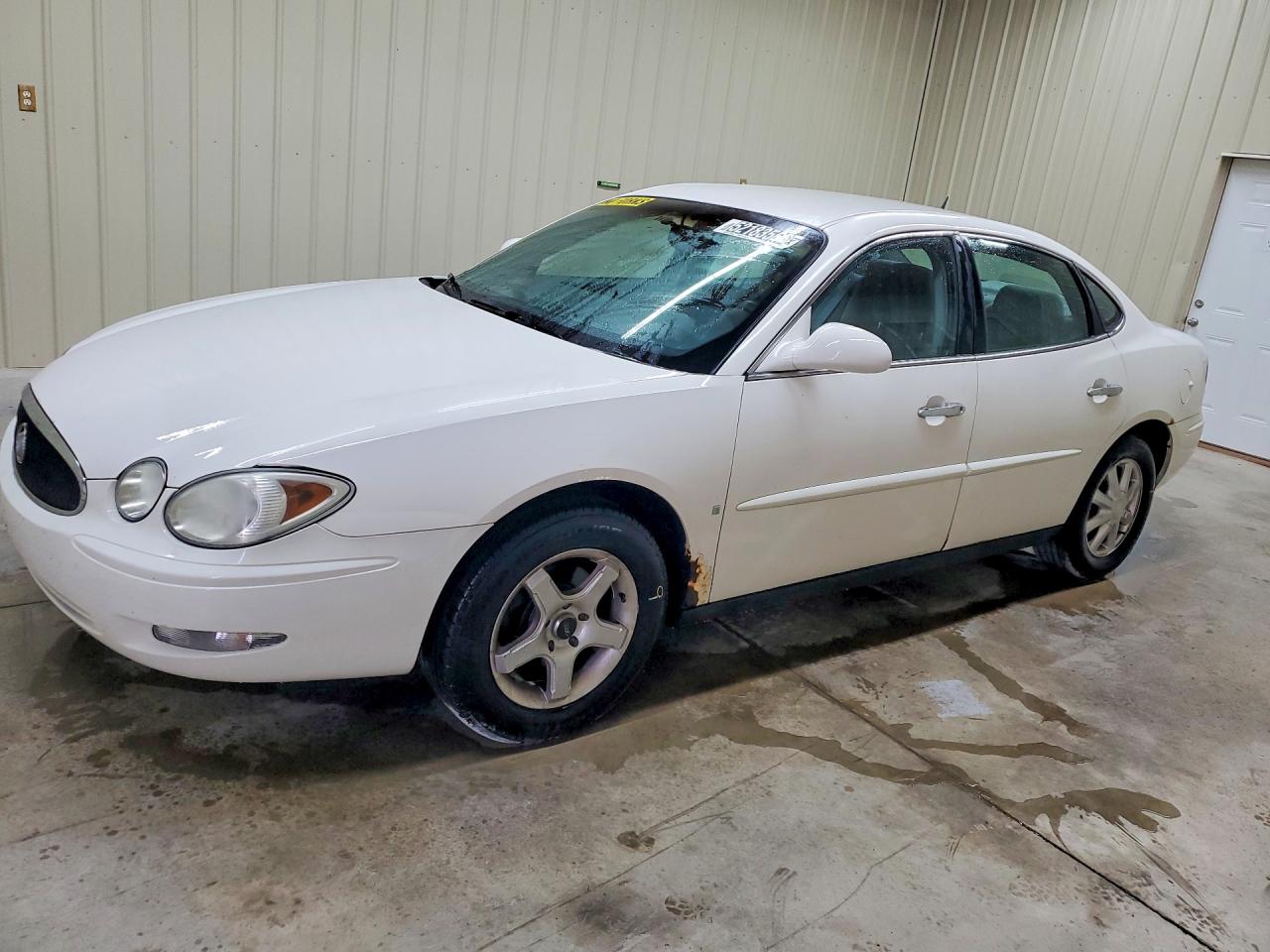 Salvage Buick LaCrosse Image
