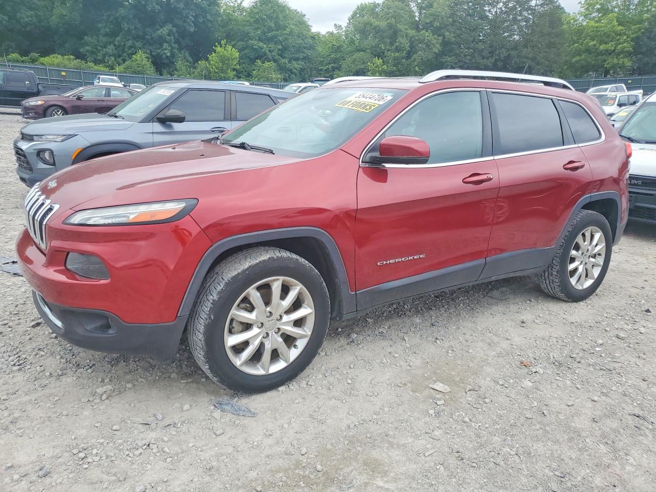Salvage Jeep Cherokee Image