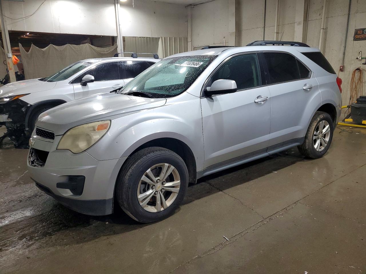 Salvage Chevrolet Equinox Image
