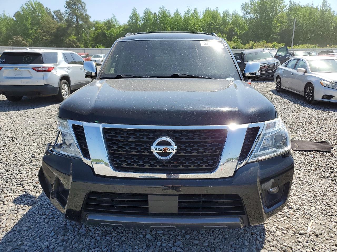 Nissan Armada Sv