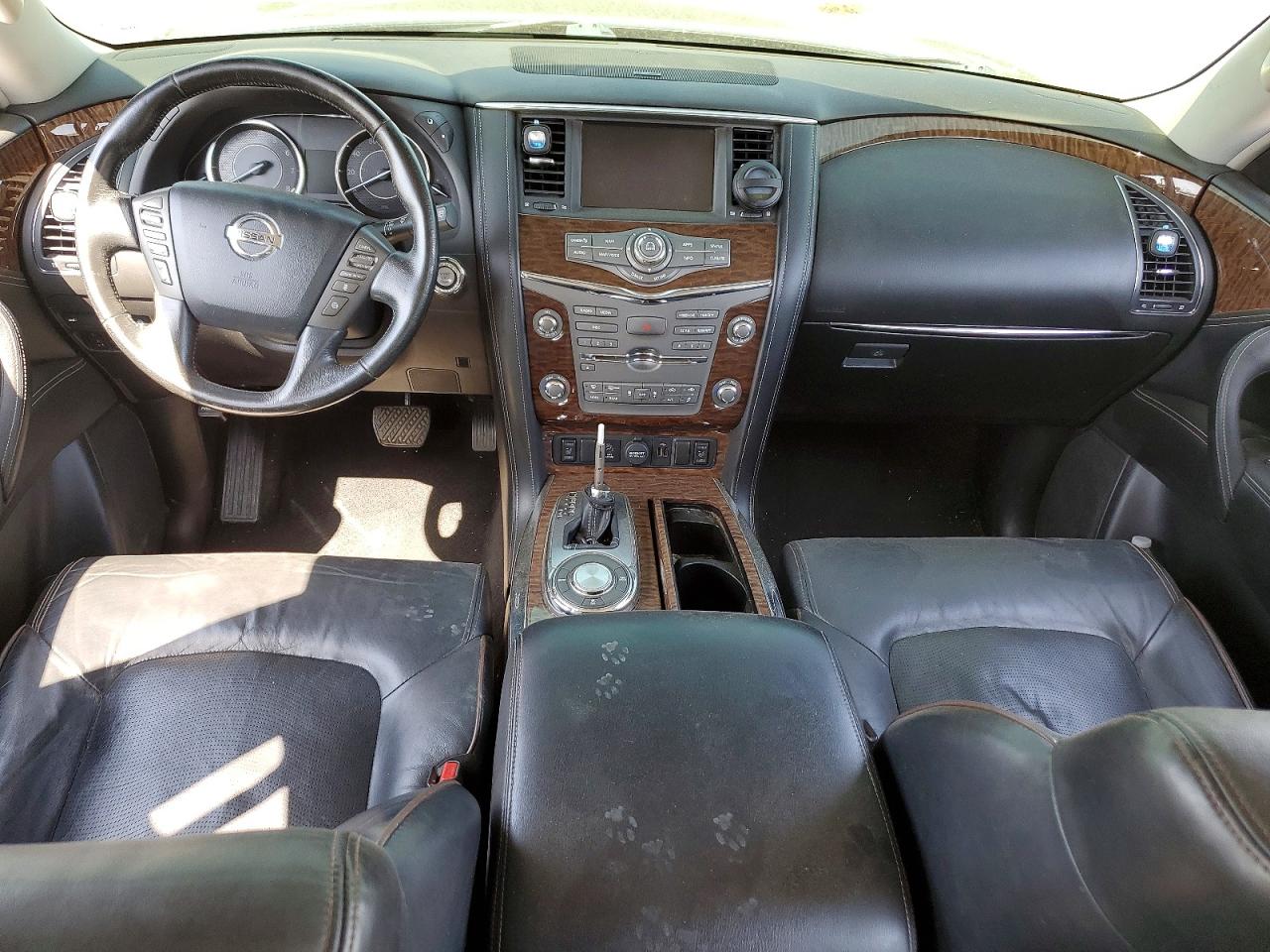 Nissan Armada Sv