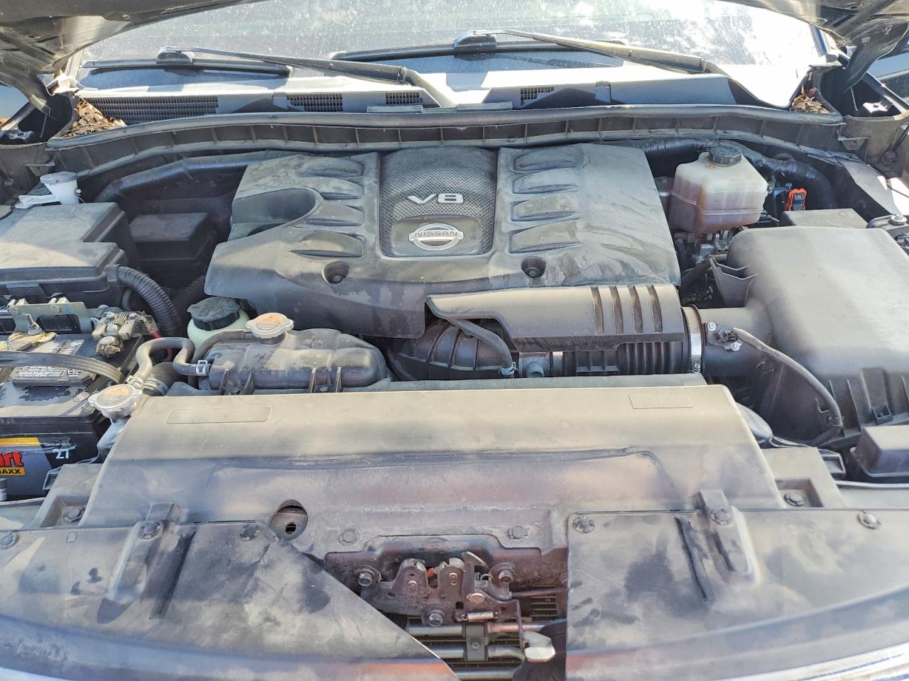 Nissan Armada Sv