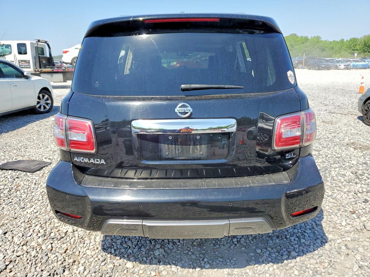 Nissan Armada Sv