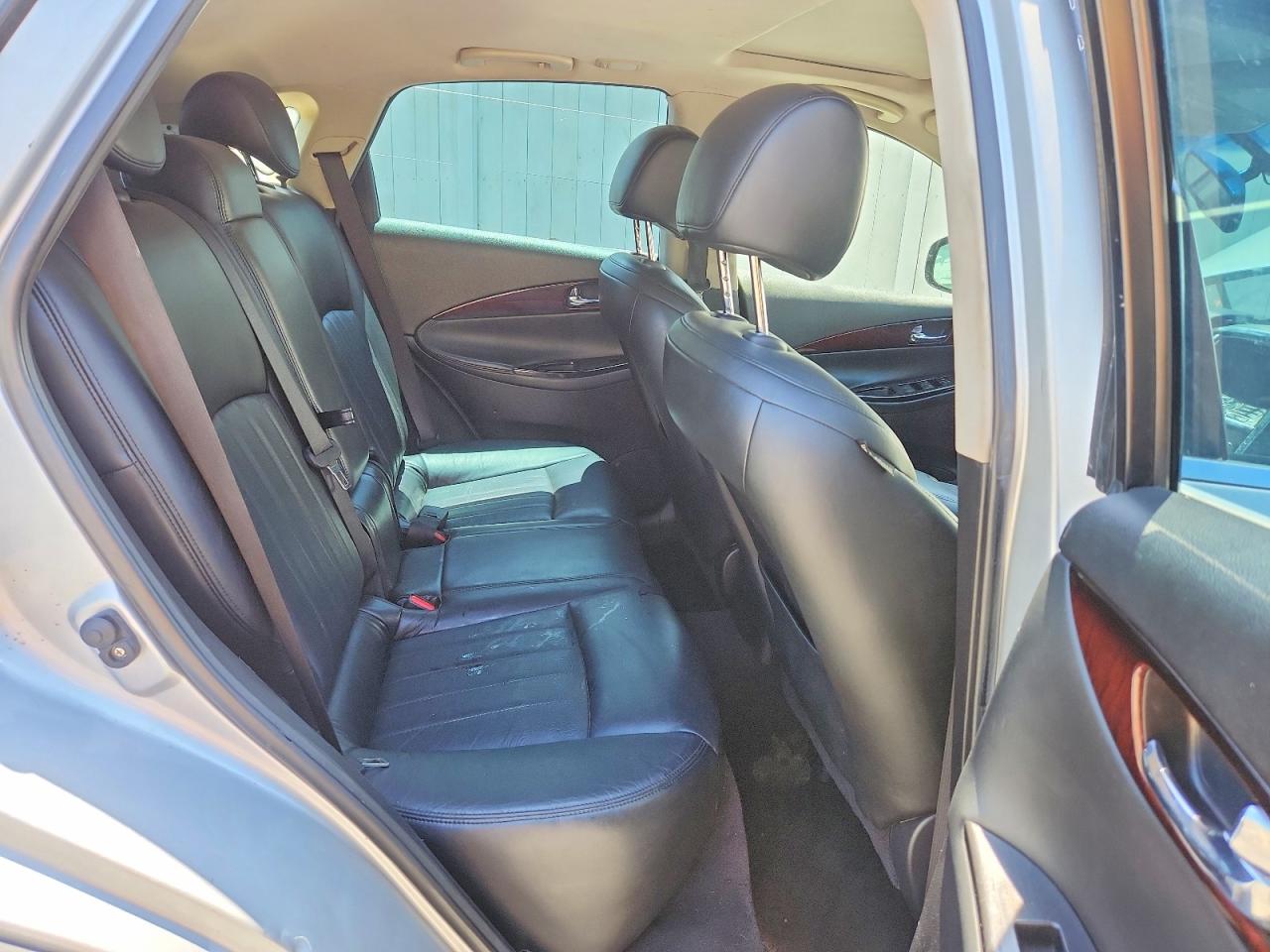 INFINITI Ex Base