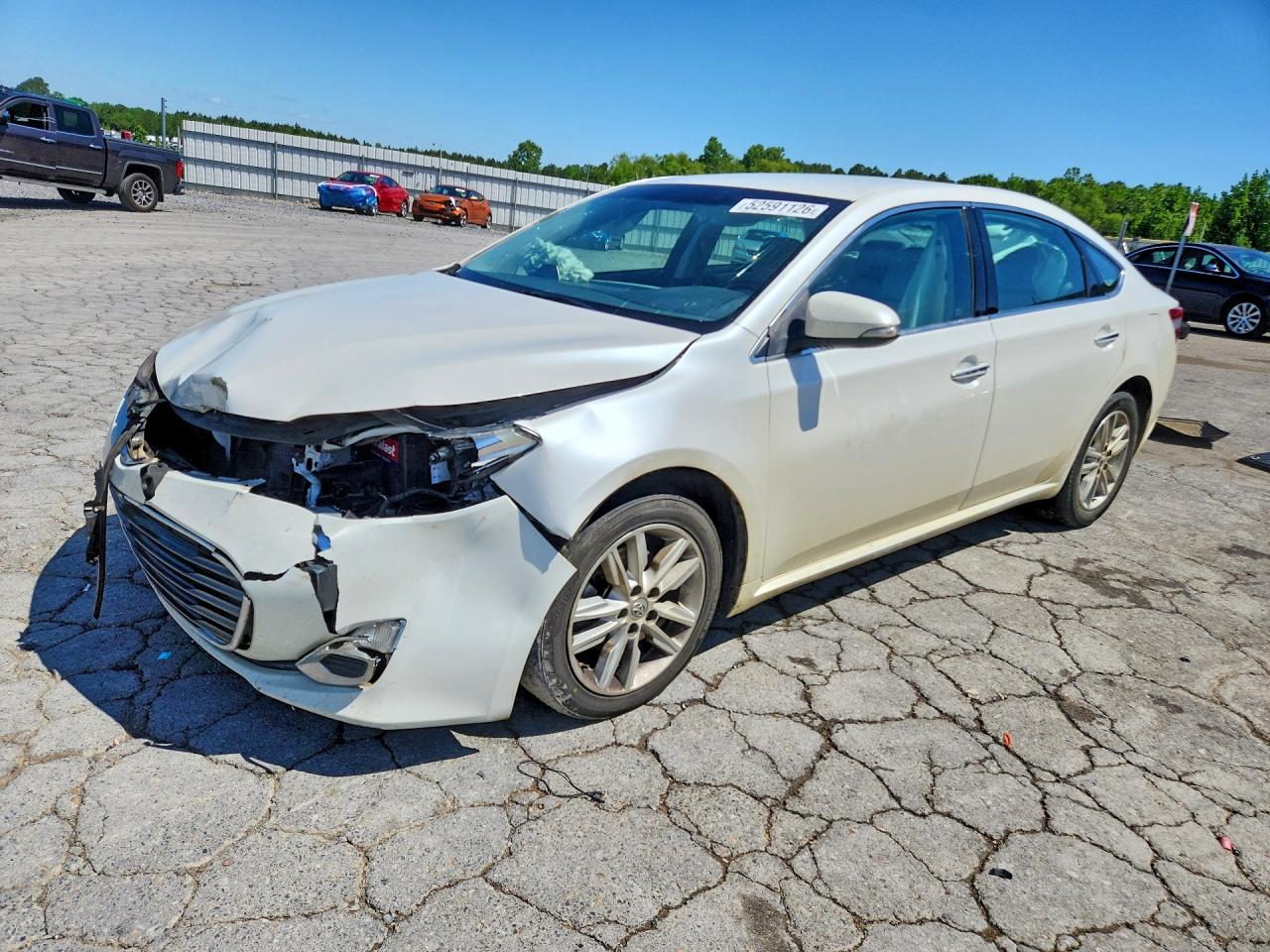 Salvage Toyota Avalon Image