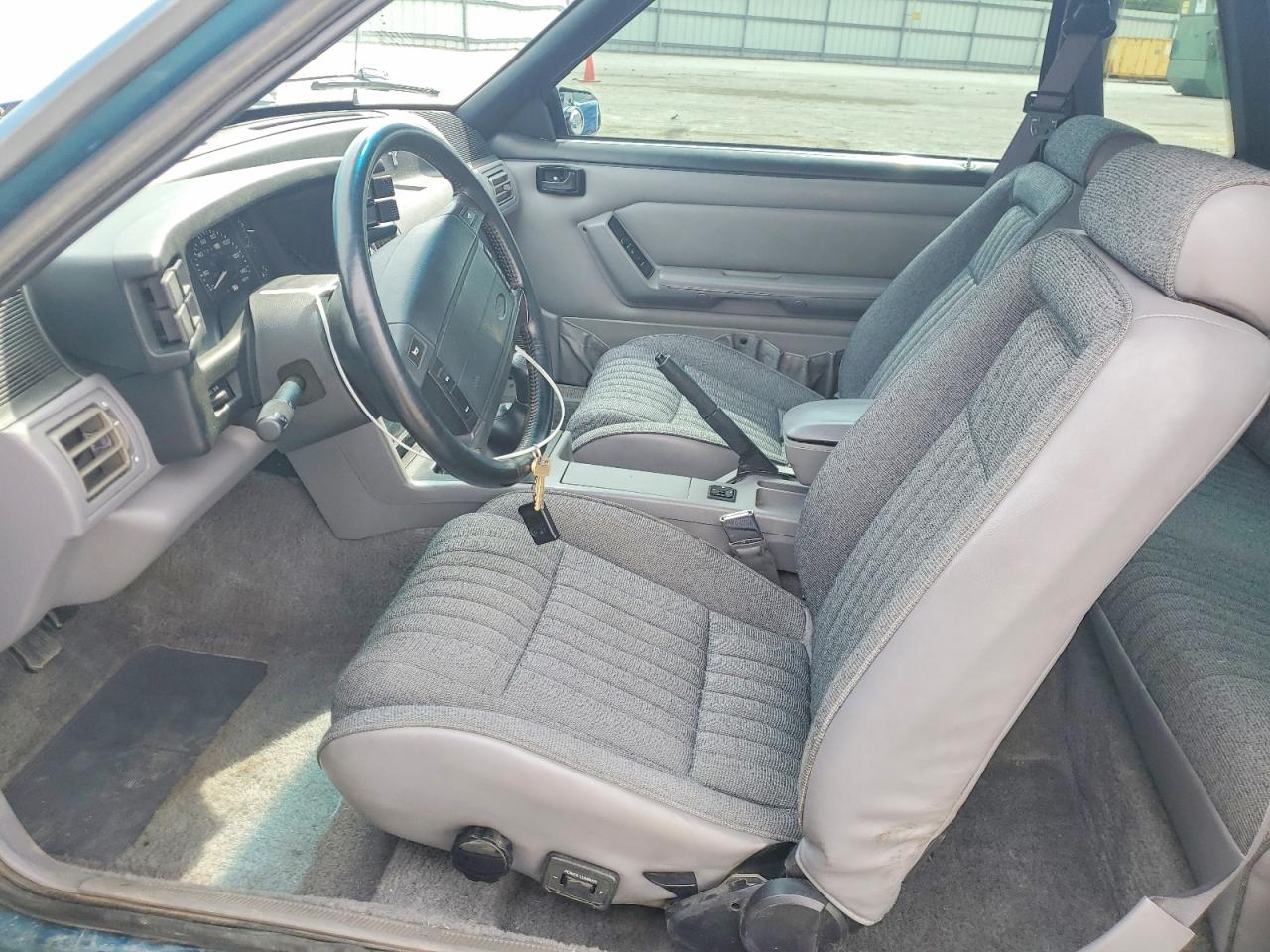 Ford Mustang Lx