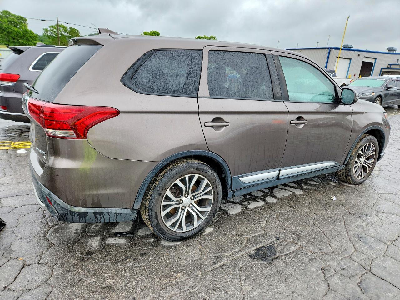 Mitsubishi Outlander Se