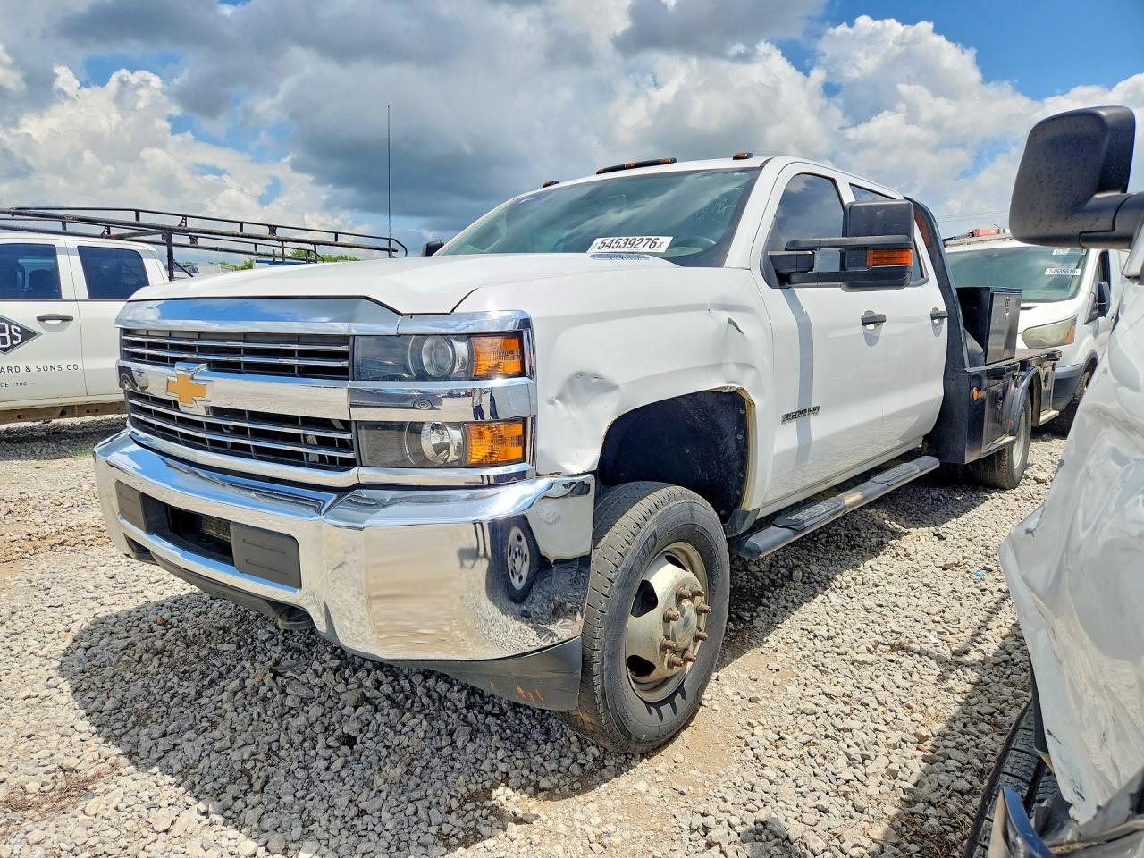 Salvage Chevrolet Silverado Image