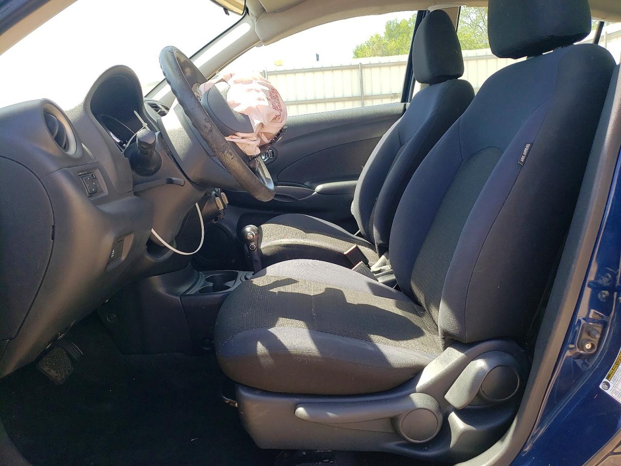 Nissan Versa 1.6 S