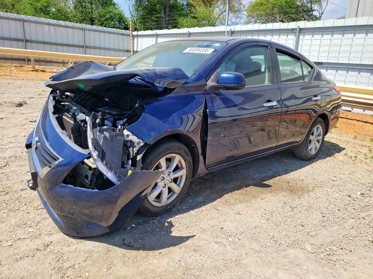 Salvage Nissan Versa Image