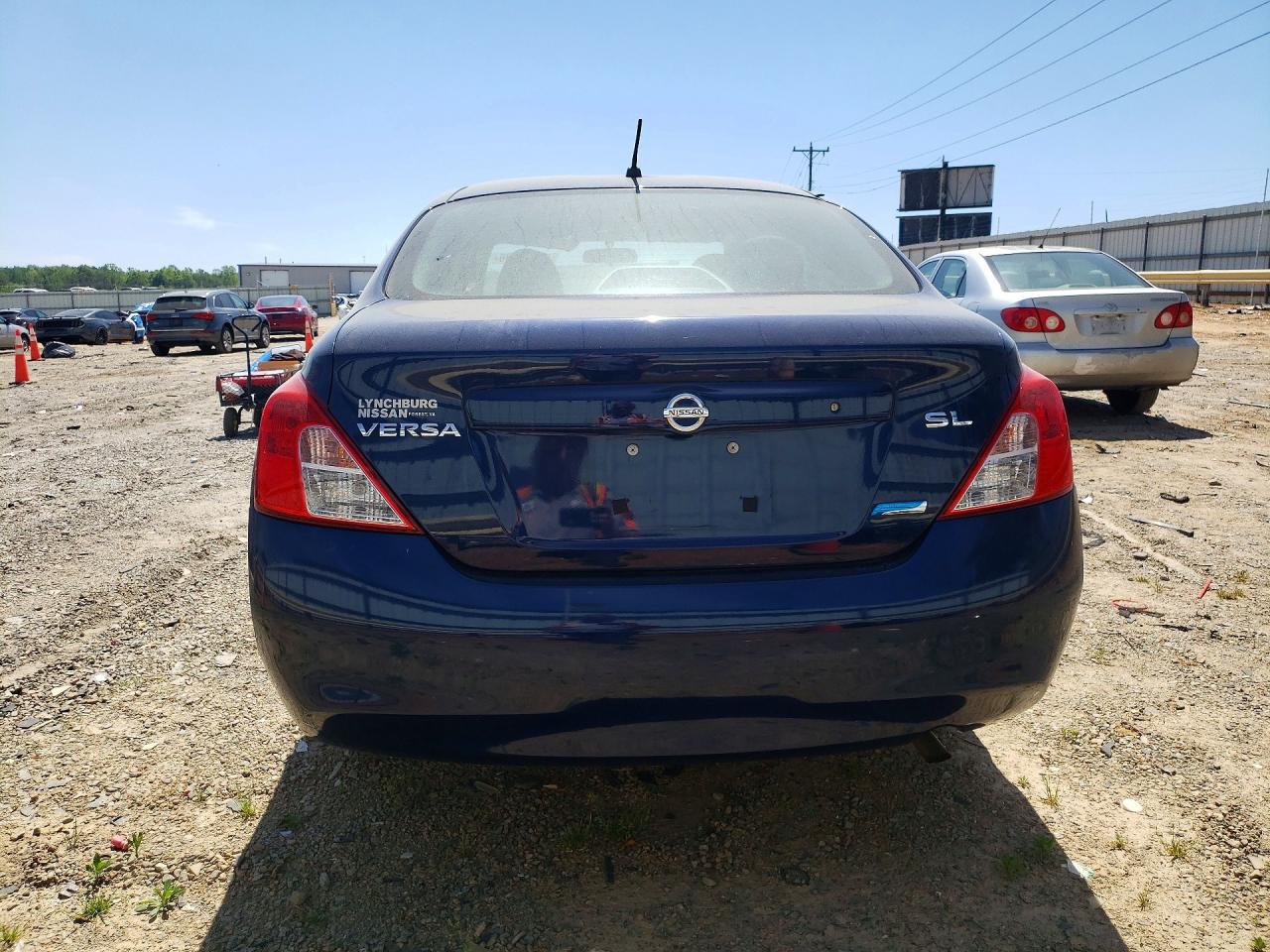 Nissan Versa 1.6 S
