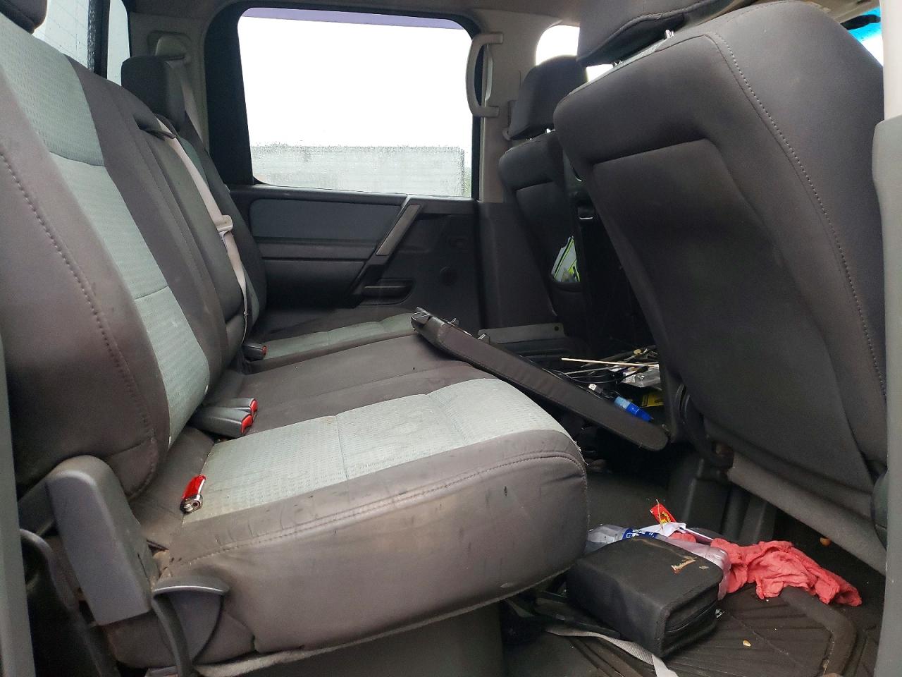 Nissan Titan Xe