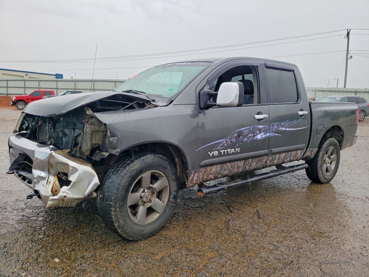 Salvage Nissan Titan Image