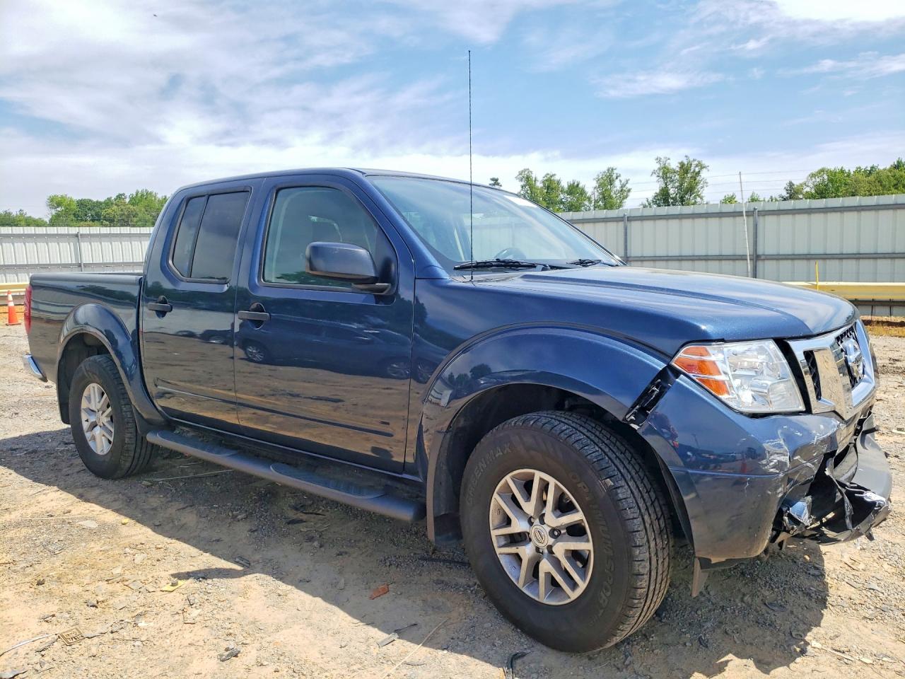 Nissan Frontier Sv