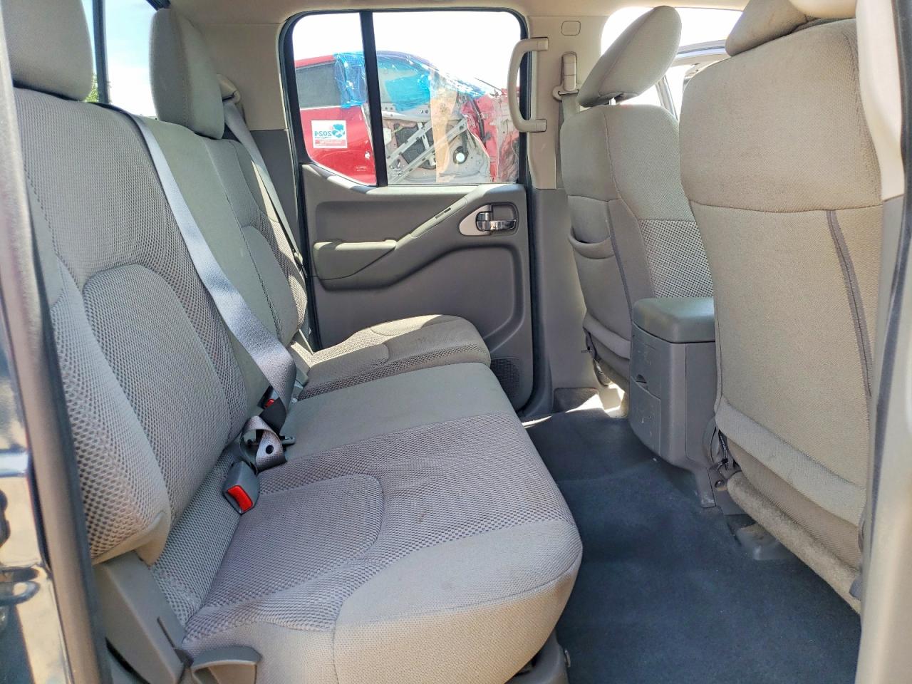 Nissan Frontier Sv