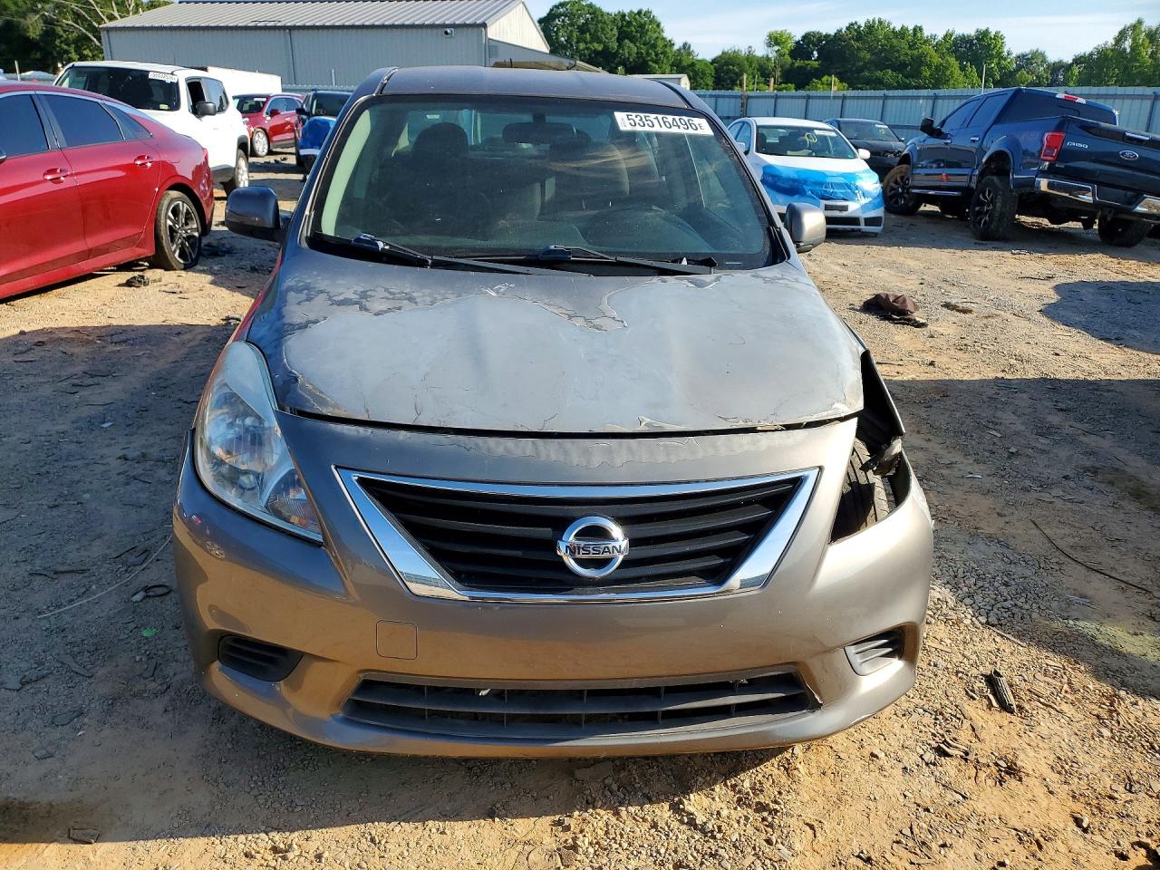 Nissan Versa 1.6 S