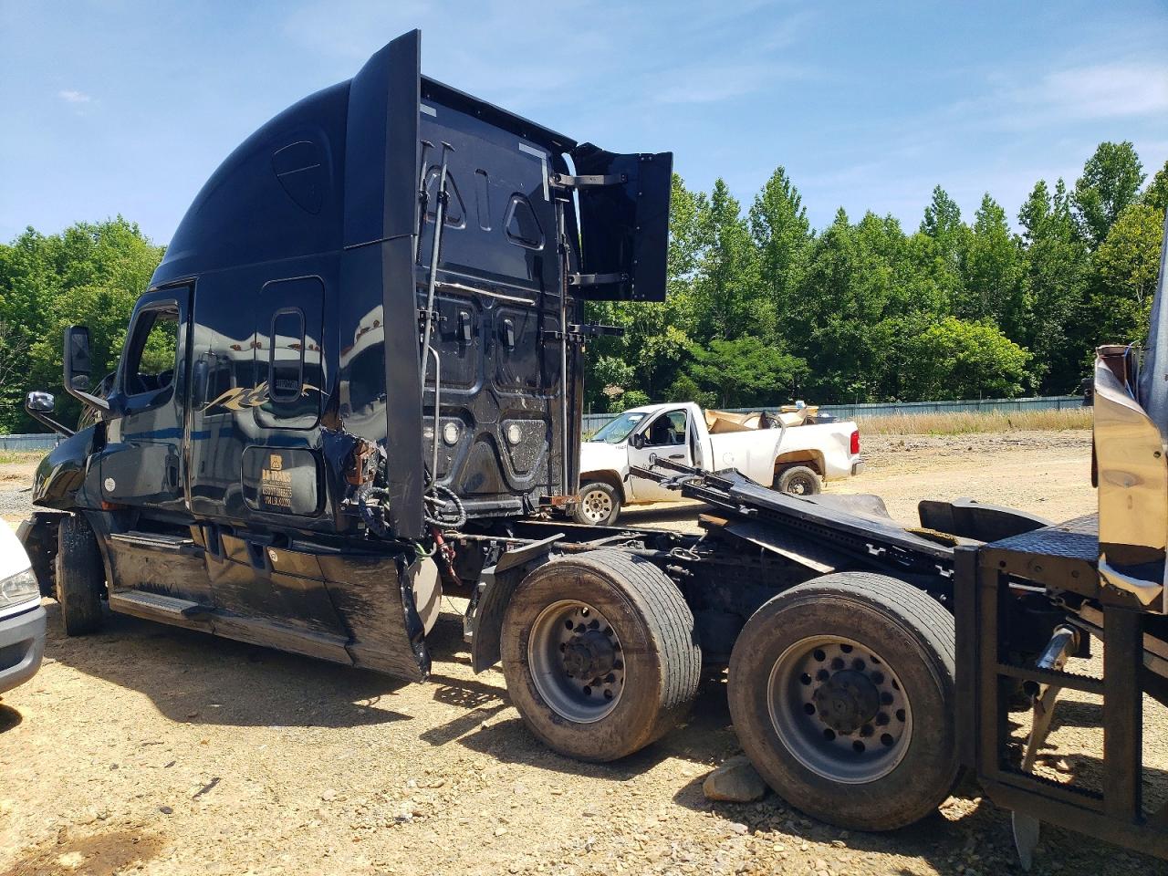 Freightliner Cascadia 126