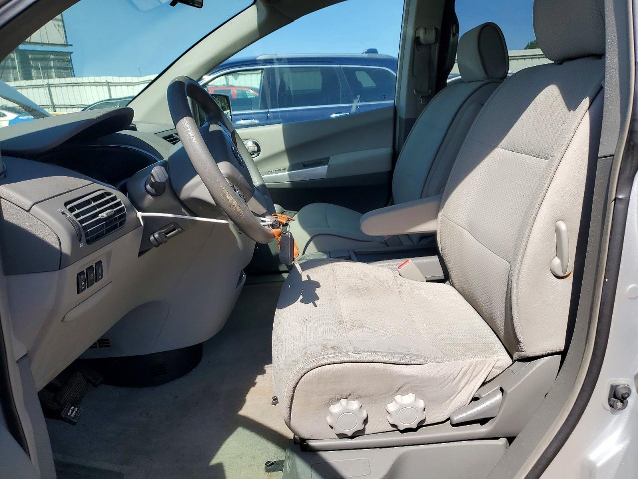 Nissan Quest S