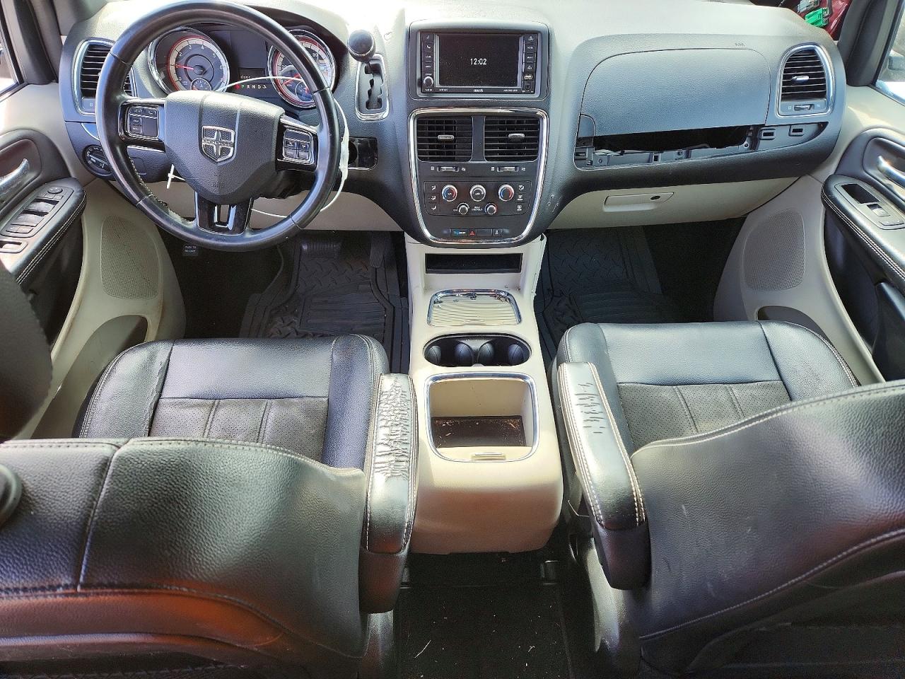 Dodge Caravan Sxt