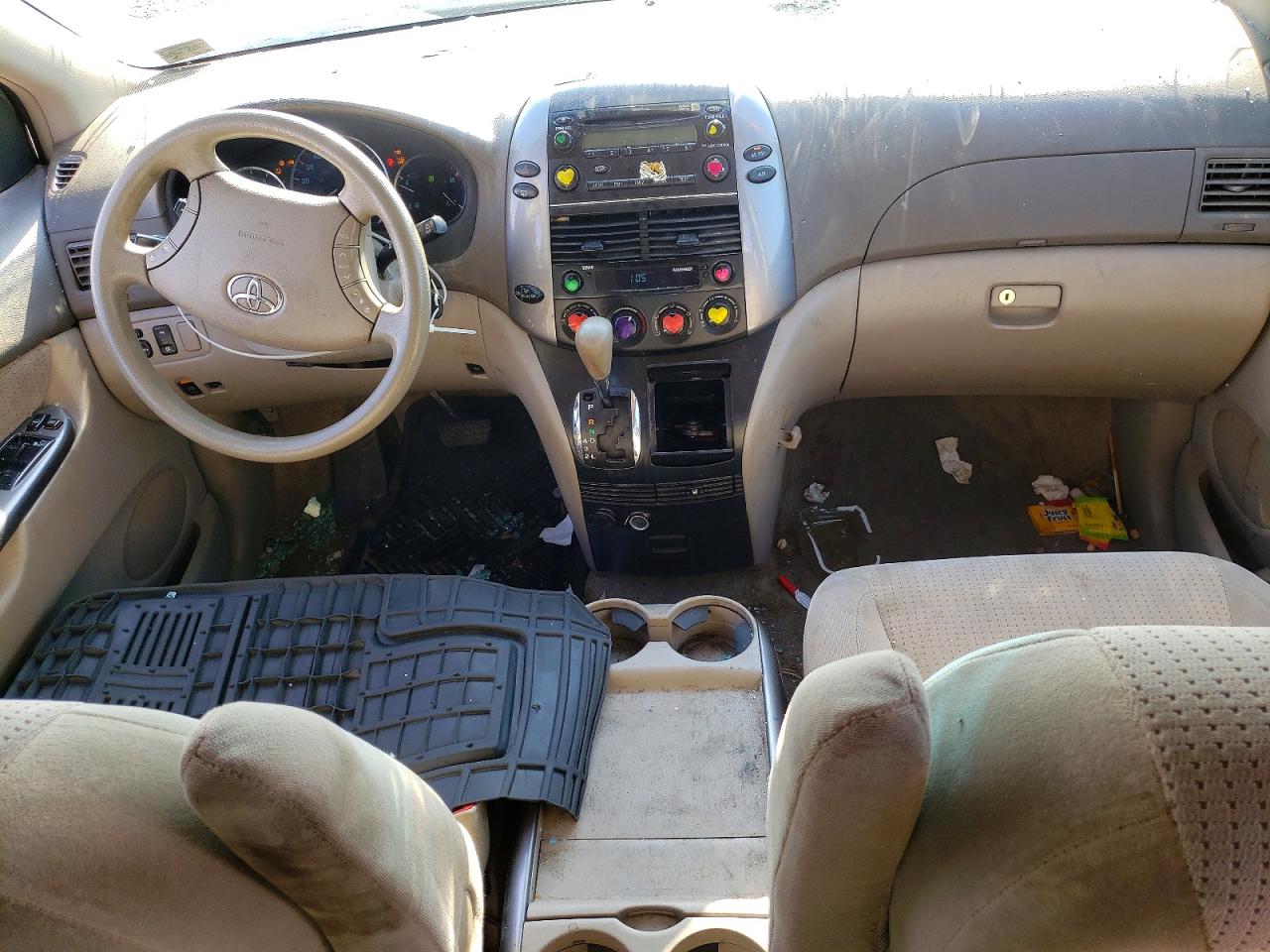 Toyota Sienna Le 7-passenger