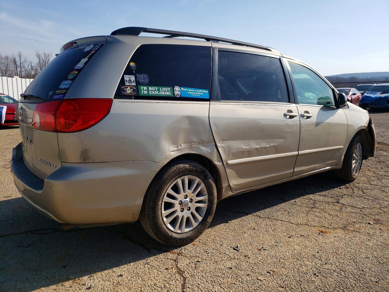 Toyota Sienna Le 7-passenger