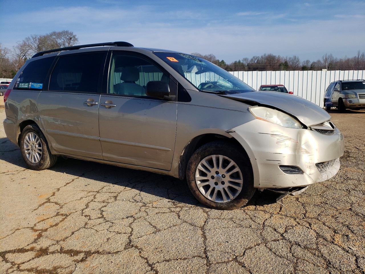 Toyota Sienna Le 7-passenger