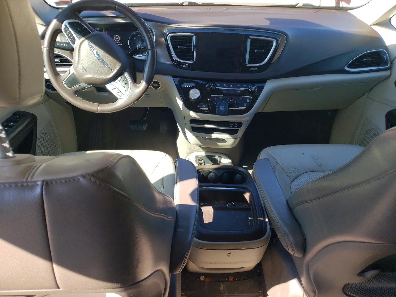 Chrysler Pacifica Touring L