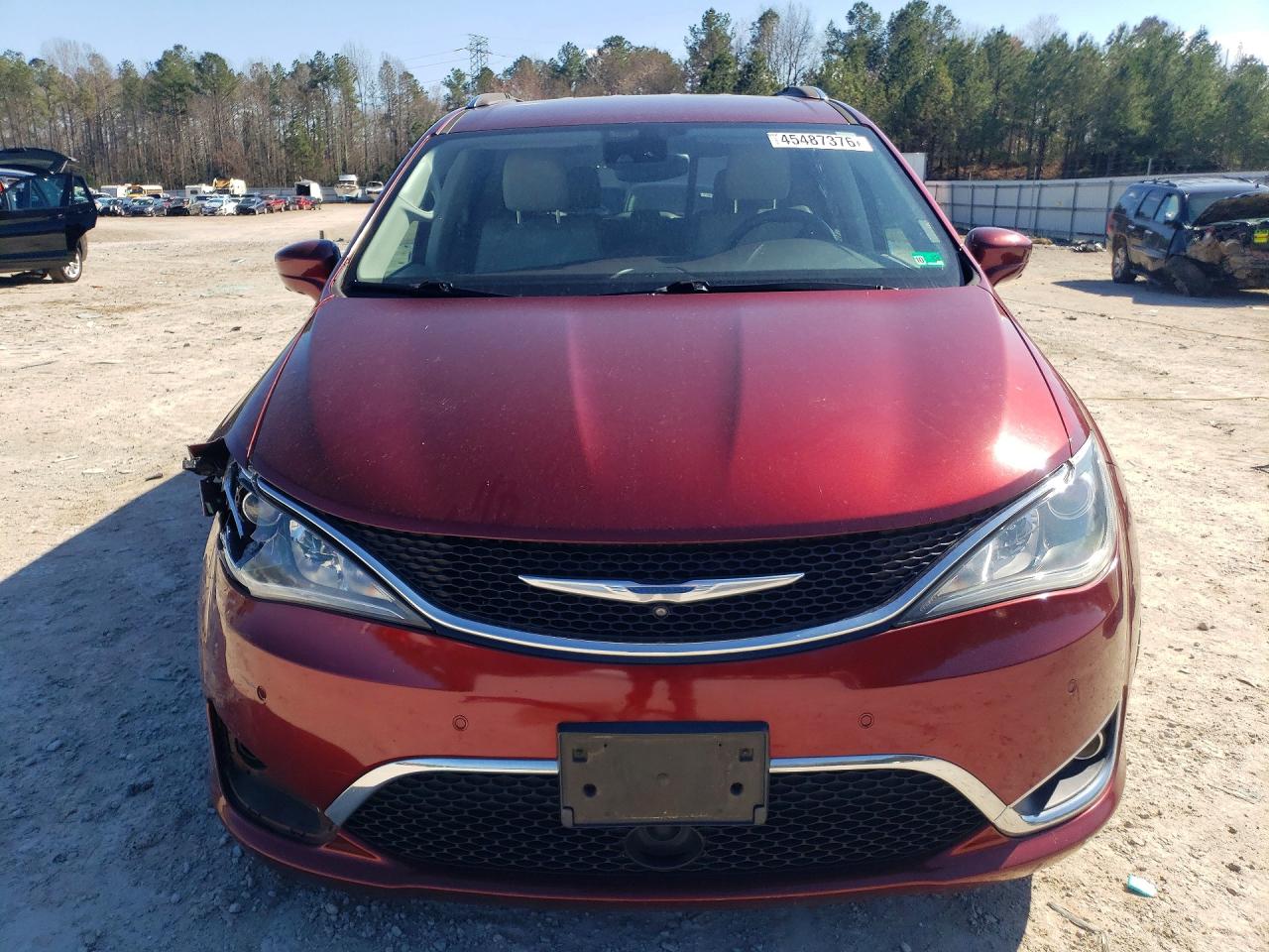Chrysler Pacifica Touring L
