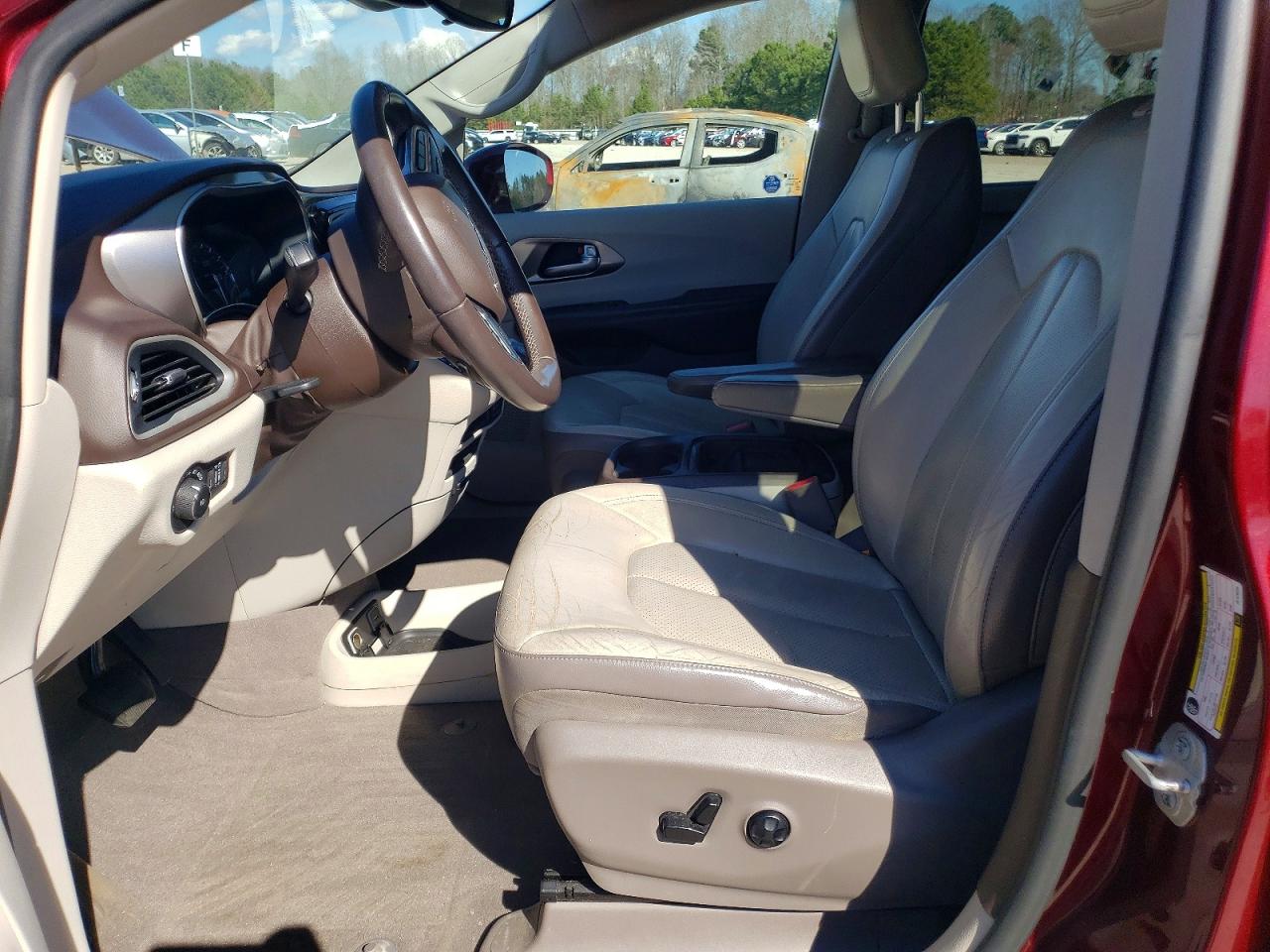 Chrysler Pacifica Touring L