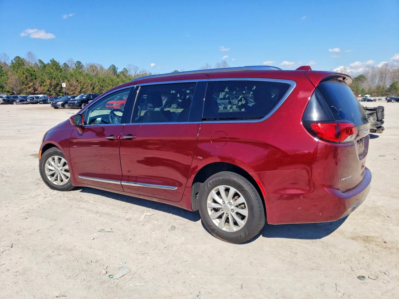Chrysler Pacifica Touring L