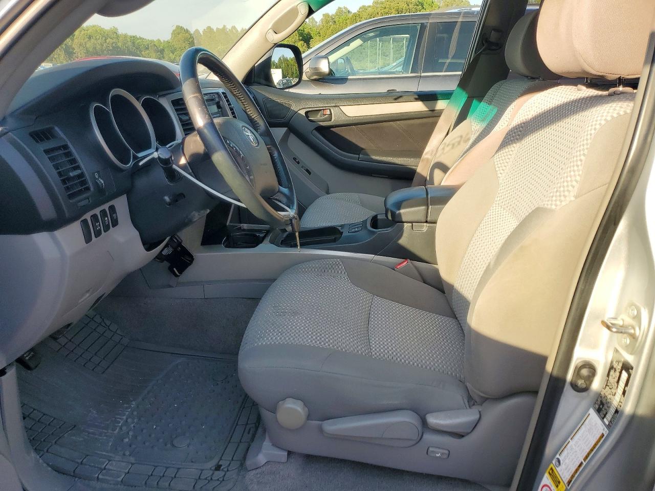 Toyota 4Runner Sr5