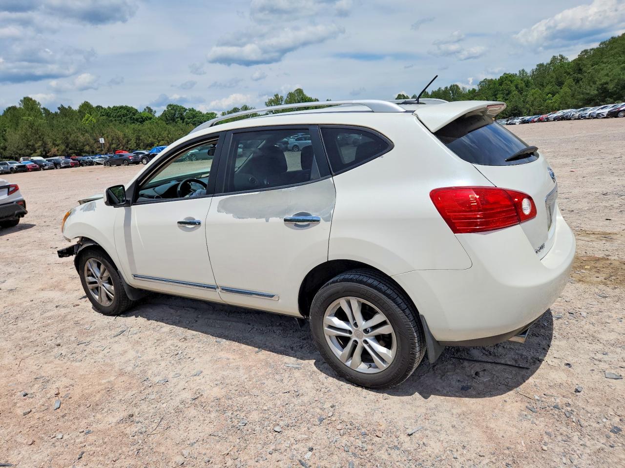 Nissan Rogue S