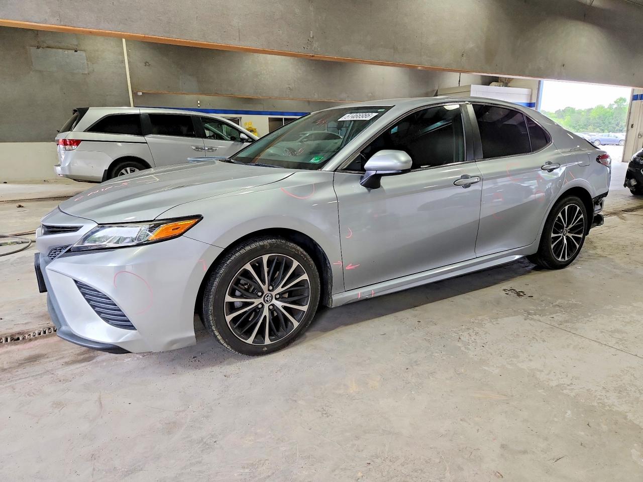 Salvage Toyota Camry Image