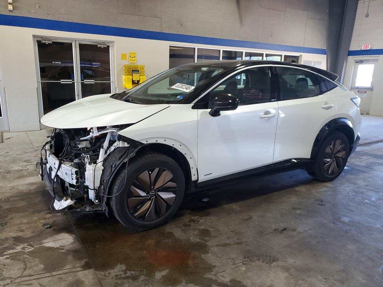 Salvage Nissan Ariya Image