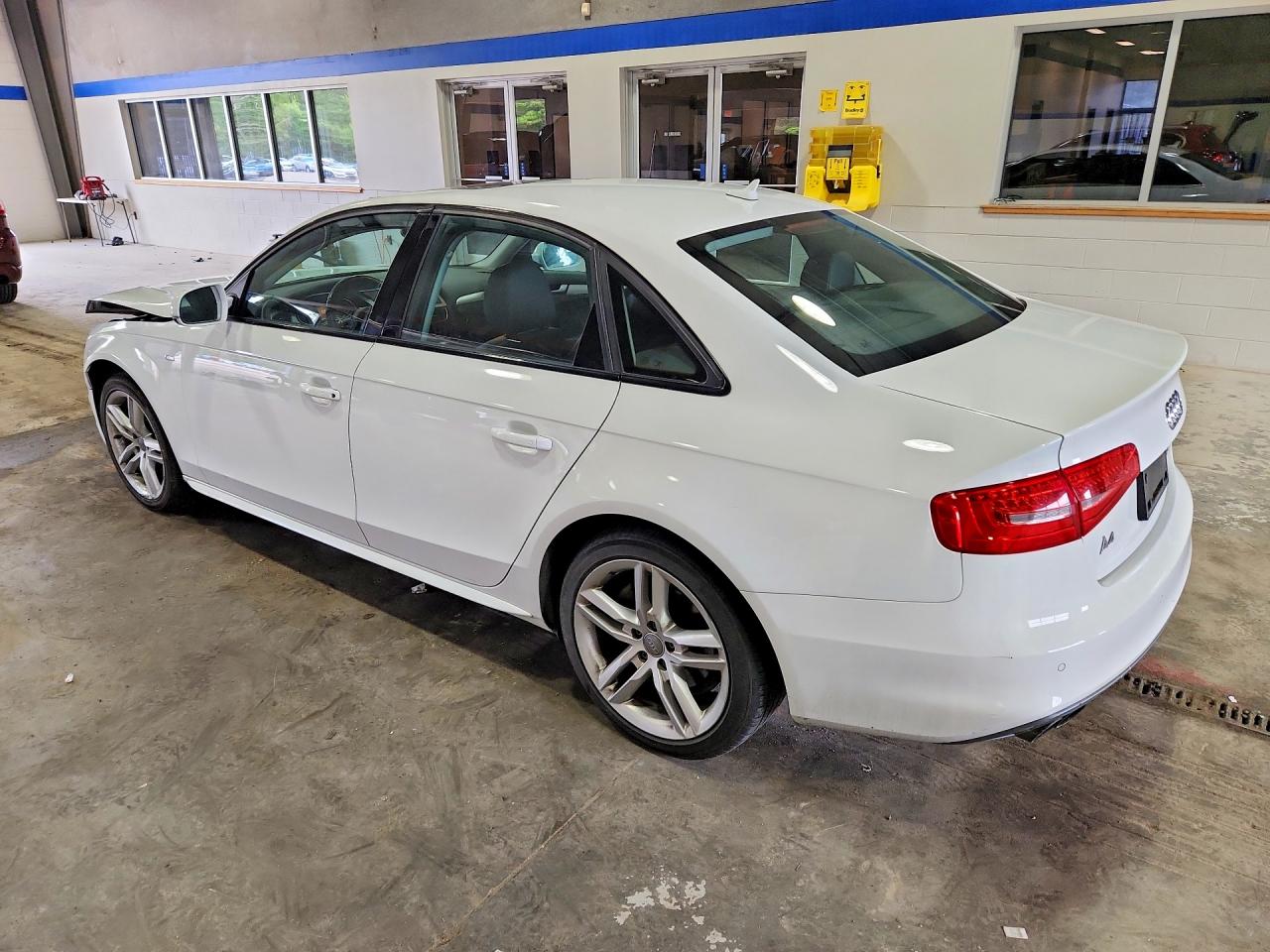Audi A4 Premium S-line