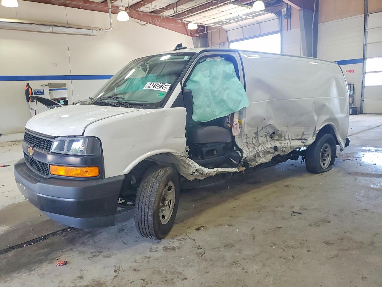 Salvage Chevrolet Express Image
