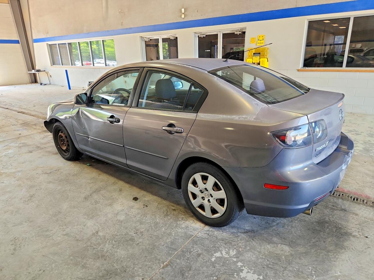 Mazda 3 I