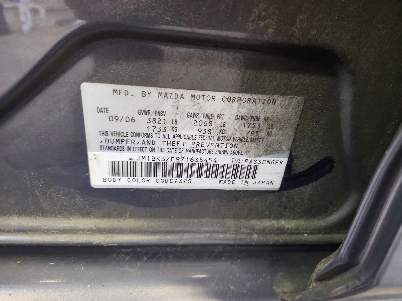 Mazda 3 I