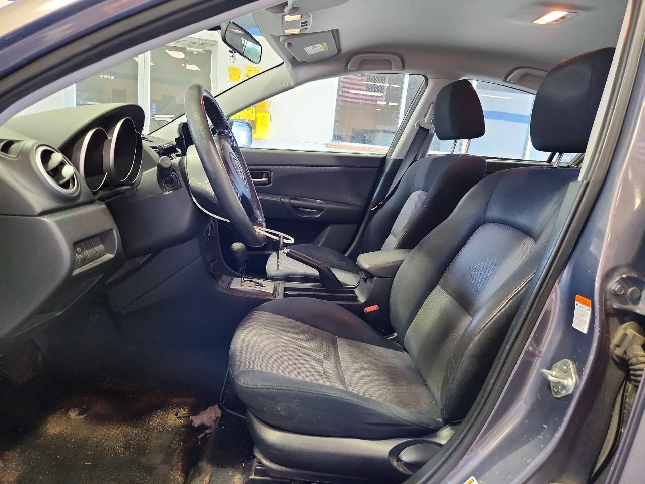 Mazda 3 I